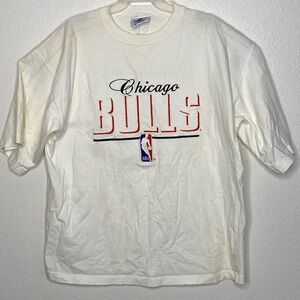 Logo Athletic Vintage Chicago Bulls White T-Shirt Size XL